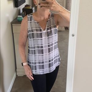 Apt 9 sleeveless double layered blouse